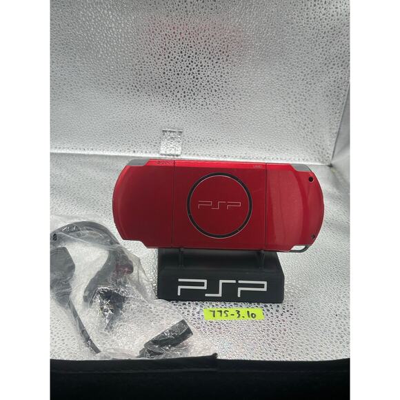 psp 3000 w/charger adapter & new battery - Picture 8 of 10